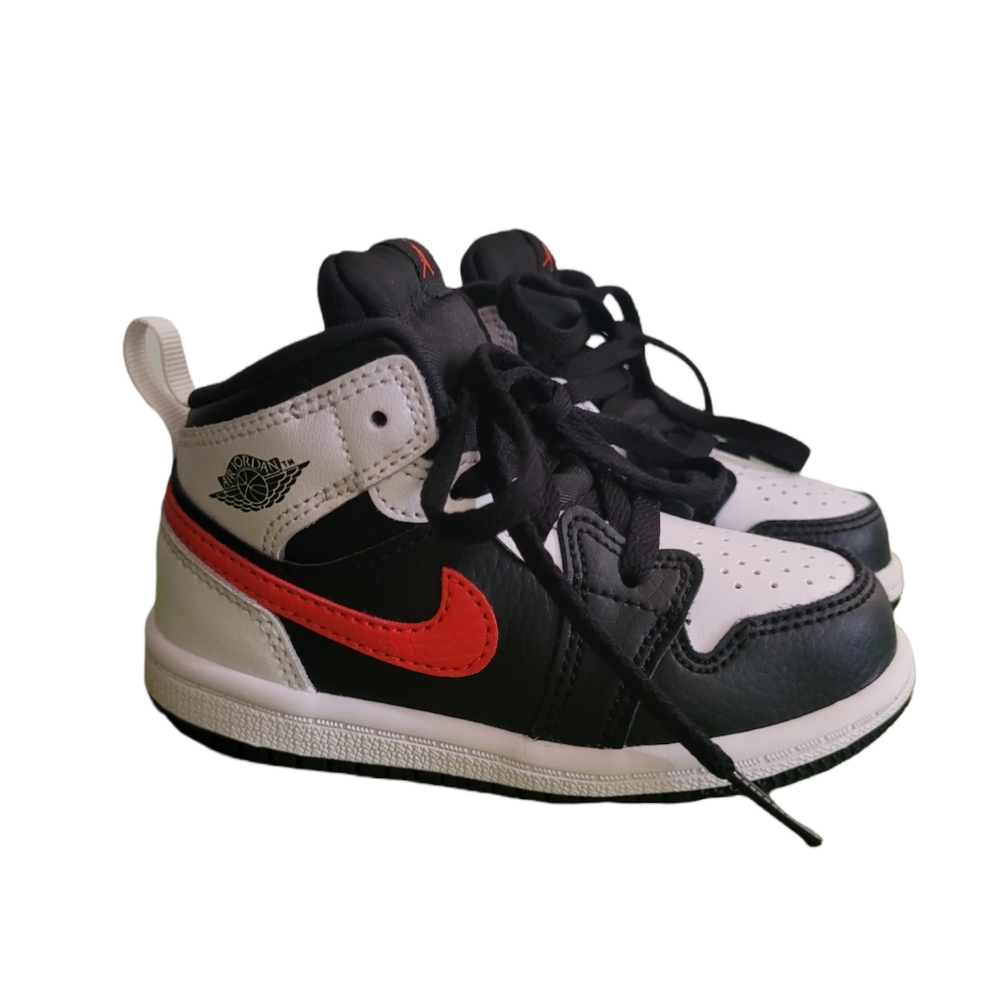 Nike jordan 1 mid size 7c